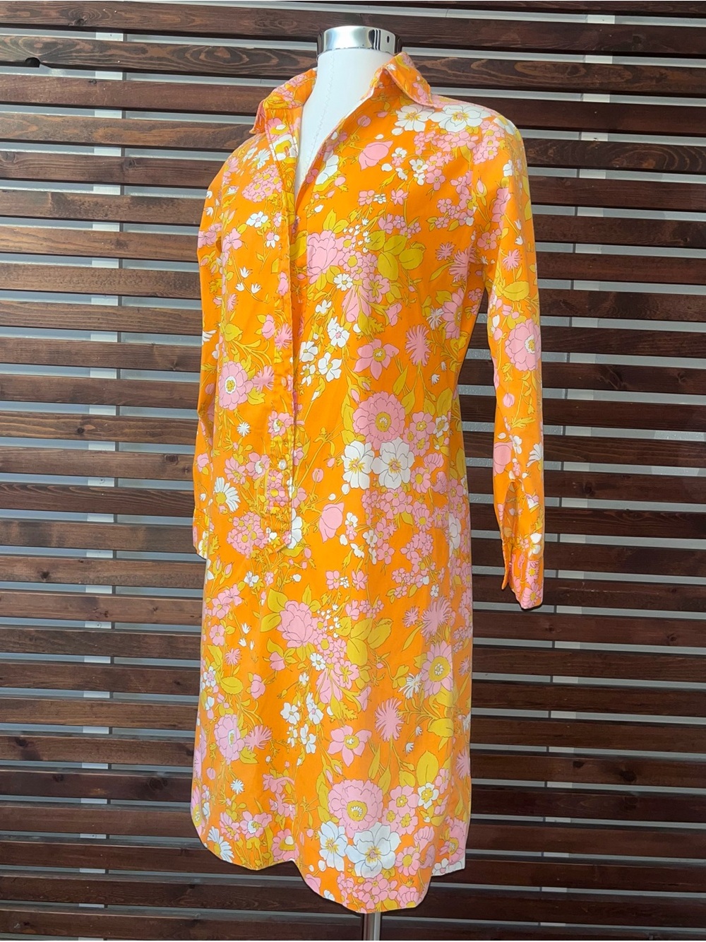 1960s 1970s Vintage Orange Yellow Pink Floral Long Sleeve Collar Shirt Dress